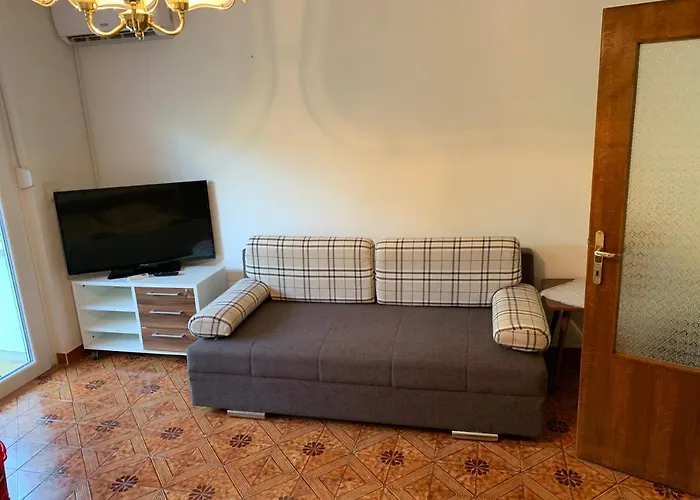 Apartment M&m Mirna Lokacija, Klima In Brezplacno Parkirisce Lucija