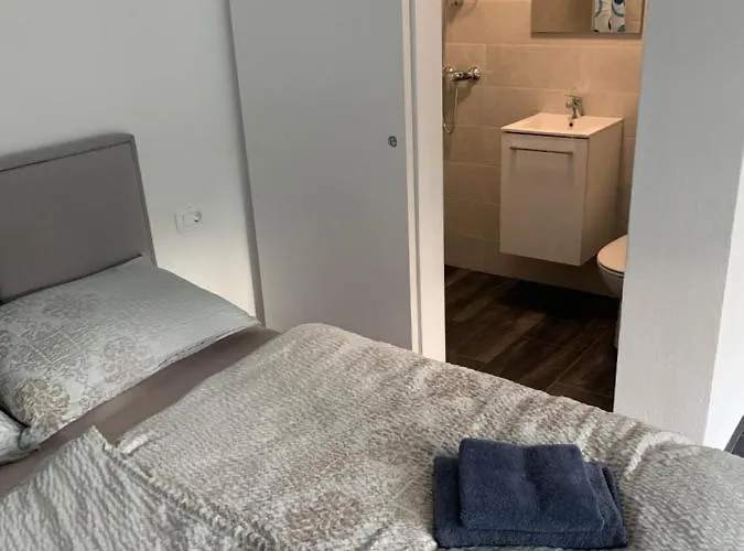 Apartment M&m Mirna Lokacija, Klima In Brezplacno Parkirisce Lucija