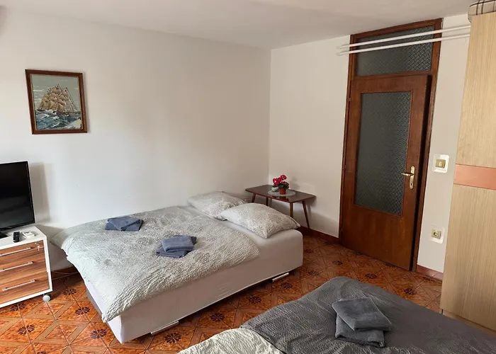 Apartment M&m Mirna Lokacija, Klima In Brezplacno Parkirisce